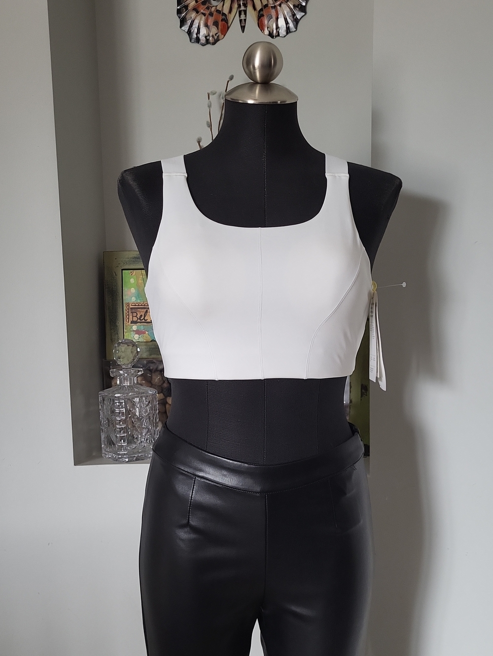 H&M White High Support Sports Bra with Shape Move Women's size Medium